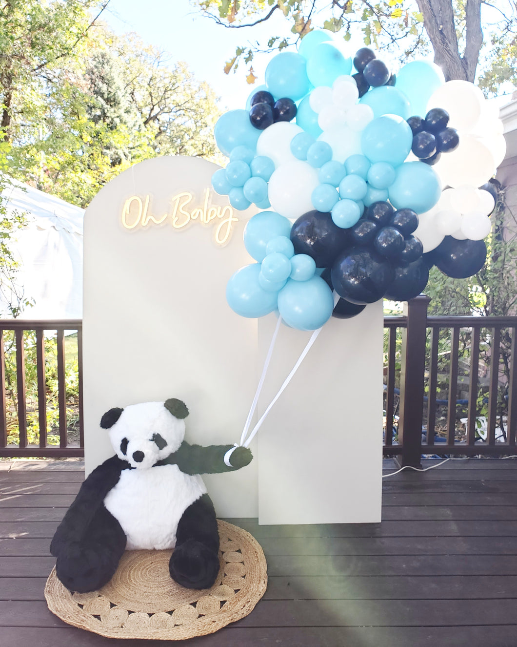 Panda, Panda, Panda Balloon Cluster!